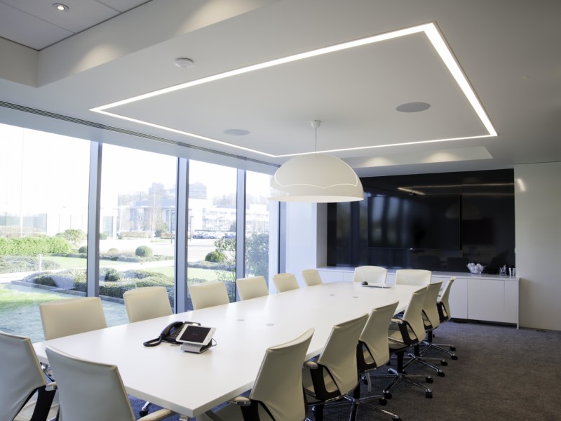 HOW DOES OFFICE LIGHTING AFFECT WORKER PRODUCTIVITY?