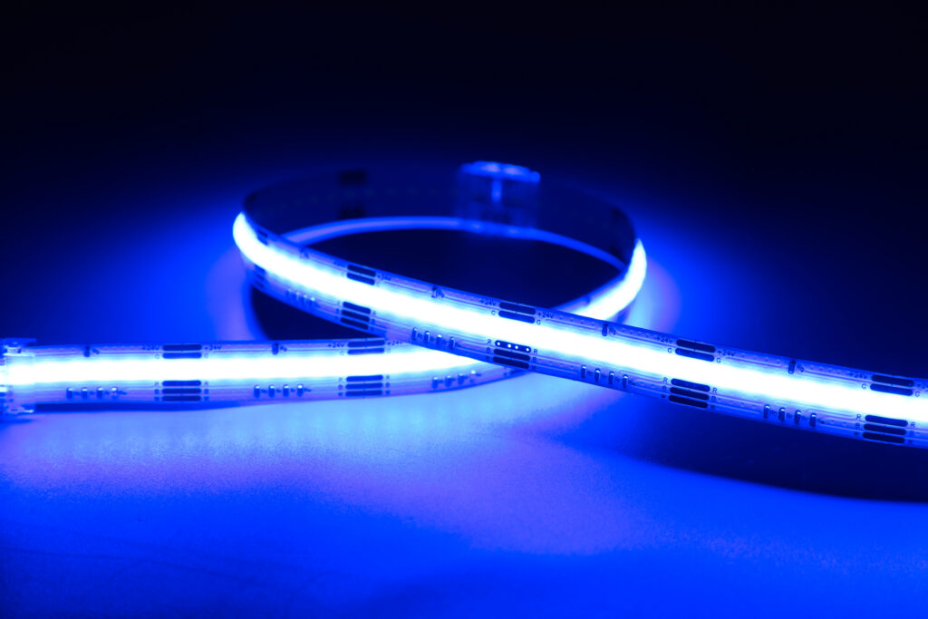 RGBW COB Strip set to blue colour